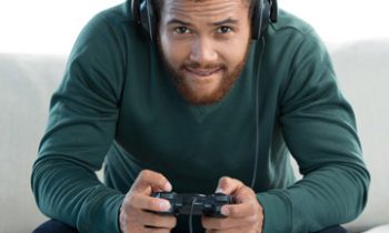 what causes video game headaches
